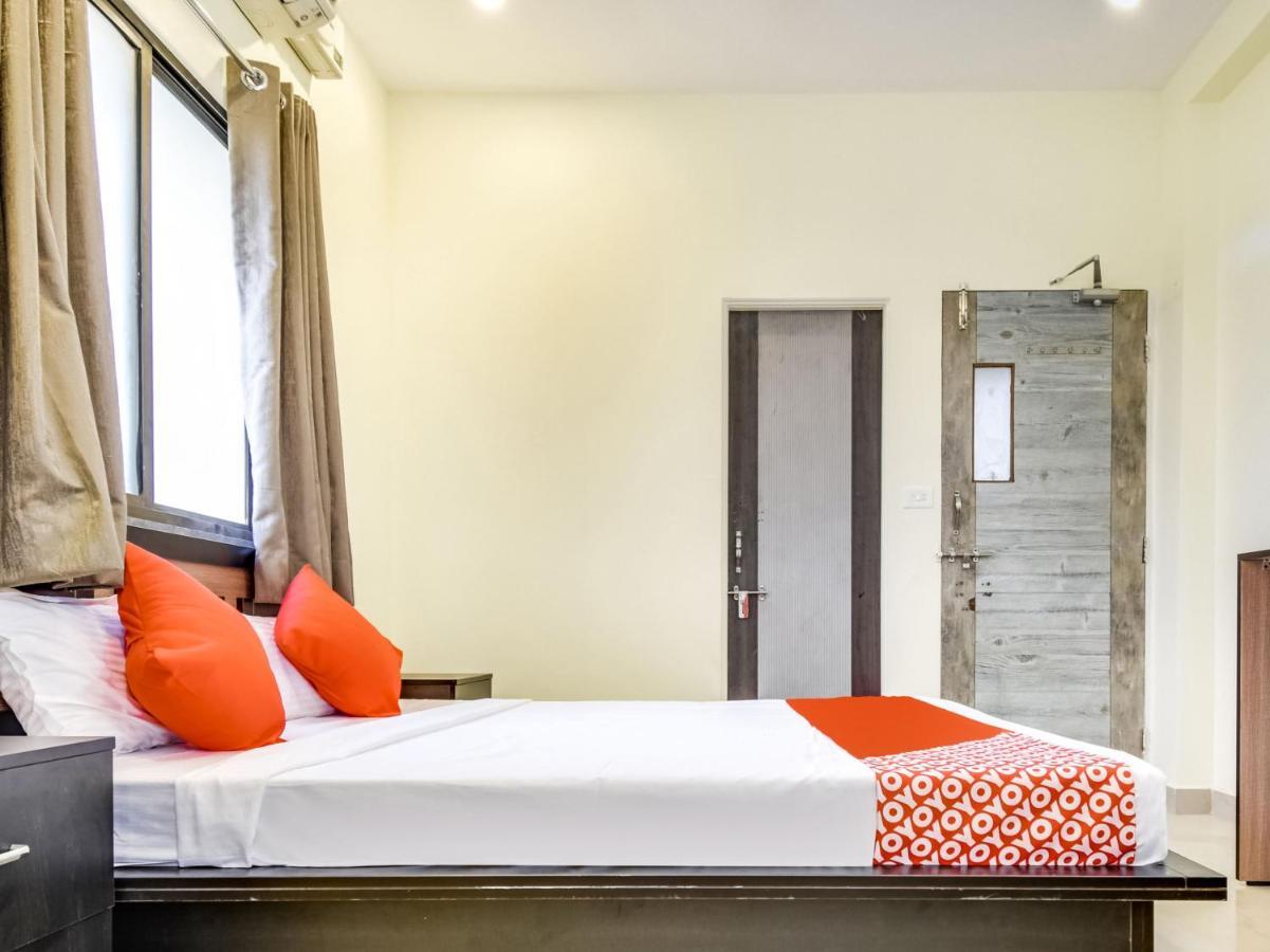 Oyo 74116 Hotel Feel Good Puri Exterior foto